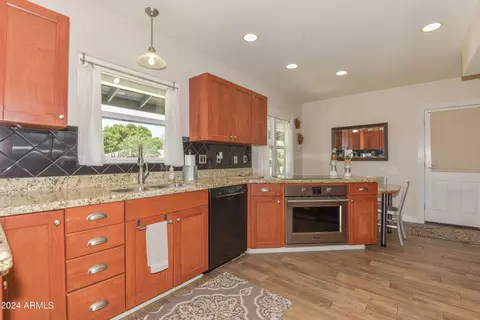 1632 E Tuckey Ln, Phoenix, AZ 85016 photo 7