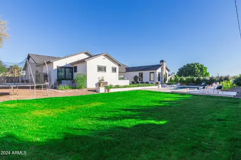 Exterior - 4922 N 46th St, Phoenix, AZ 85018 photo 11 of 11