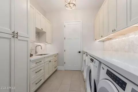 Other - 4922 N 46th St, Phoenix, AZ 85018 photo 4 of 5