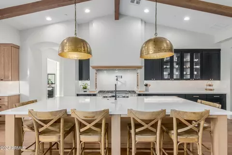 Kitchen - 4922 N 46th St, Phoenix, AZ 85018 photo 2 of 10