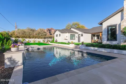Exterior - 4922 N 46th St, Phoenix, AZ 85018 photo 9 of 11