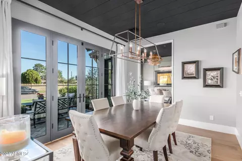 Dining - 4922 N 46th St, Phoenix, AZ 85018 photo 1 of 2