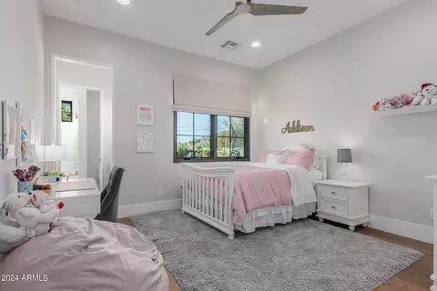 Bedroom - 4922 N 46th St, Phoenix, AZ 85018 photo 6 of 8