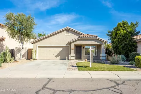 862 W Straford Ave, Gilbert, AZ 85233 photo 3