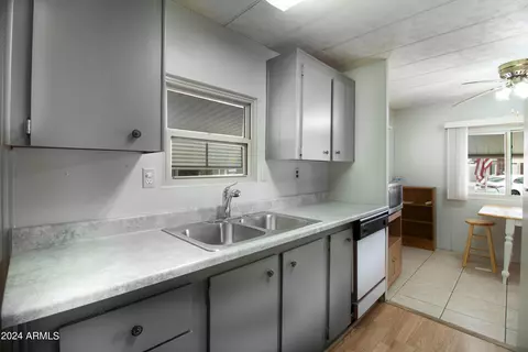 10220 E Apache Trl #6, Apache Junction, AZ 85120 photo 5