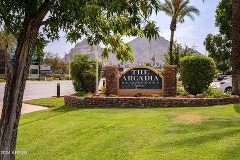 3825 E Camelback Rd #135, Phoenix, AZ 85018