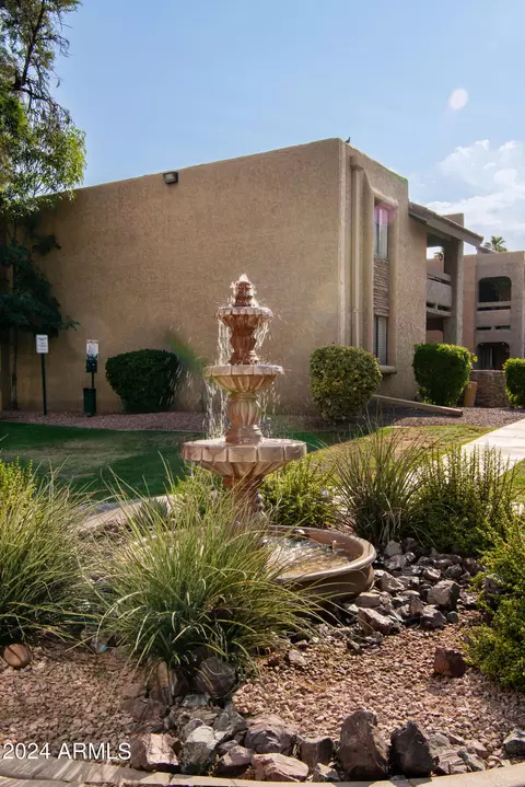 3825 E Camelback Rd #135, Phoenix, AZ 85018 photo 4