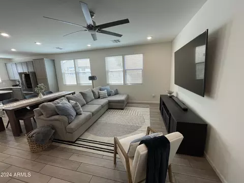 Living - 1849 W 21st Ave, Apache Junction, AZ 85120 photo 1 of 3