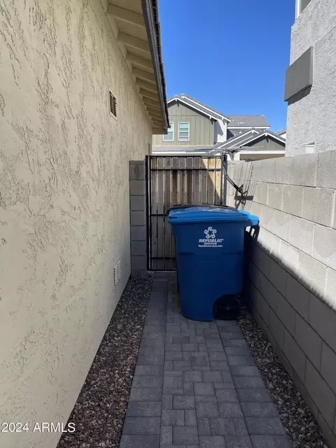 Exterior - 1849 W 21st Ave, Apache Junction, AZ 85120 photo 7 of 24