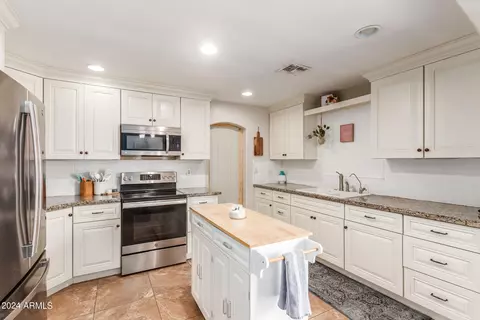 Kitchen - 1102 E 7th St, Mesa, AZ 85203 photo 5 of 7