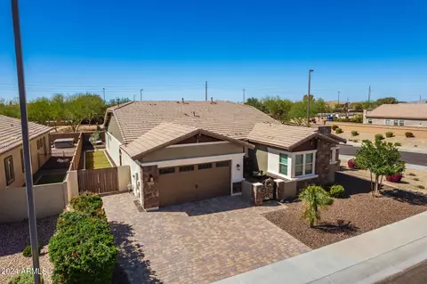 Exterior - 5802 S Seton Ave, Gilbert, AZ 85298 photo 5 of 24
