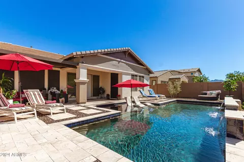 Exterior - 5802 S Seton Ave, Gilbert, AZ 85298 photo 4 of 24