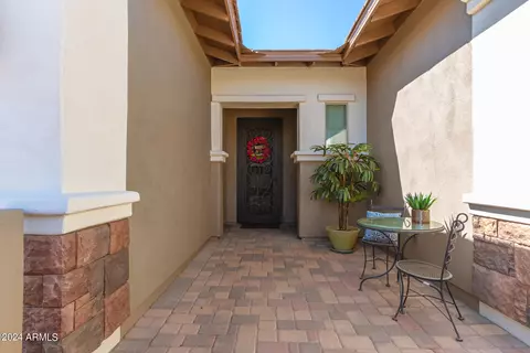 Exterior - 5802 S Seton Ave, Gilbert, AZ 85298 photo 7 of 24