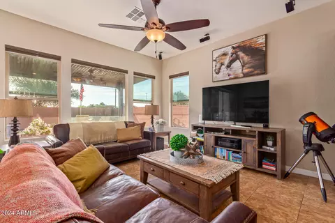 Living - 5802 S Seton Ave, Gilbert, AZ 85298 photo 1 of 2
