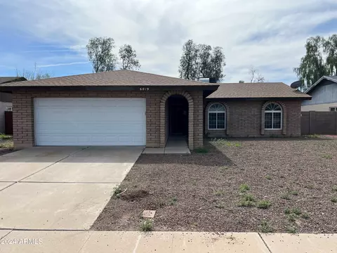 6019 W Zoe Ella Way, Glendale, AZ 85306