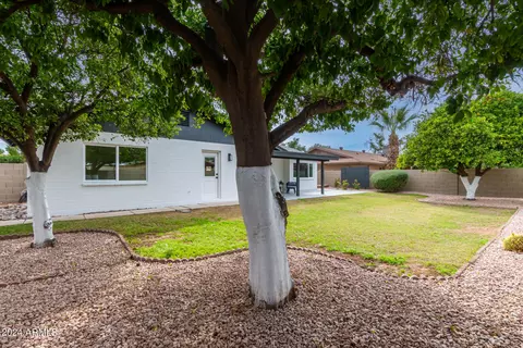 Exterior - 1606 E Julie Dr, Tempe, AZ 85283 photo 8 of 9