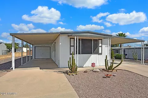 329 S 75th Pl, Mesa, AZ 85208