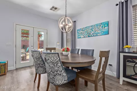 Dining - 1537 E Indigo St, Gilbert, AZ 85298 photo 1 of 1