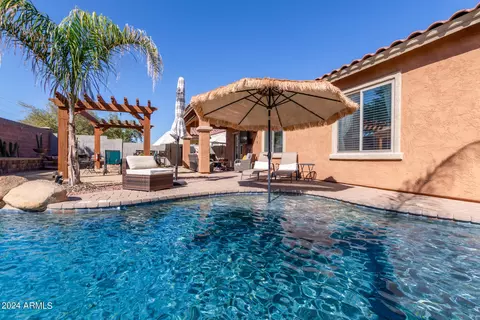 Exterior - 1537 E Indigo St, Gilbert, AZ 85298 photo 13 of 23