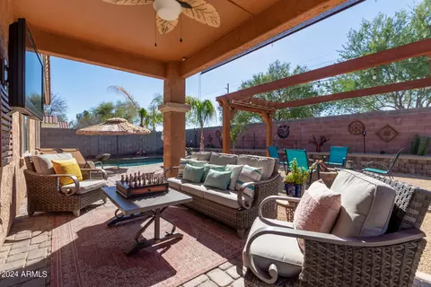Exterior - 1537 E Indigo St, Gilbert, AZ 85298 photo 8 of 23