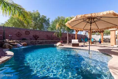 Exterior - 1537 E Indigo St, Gilbert, AZ 85298 photo 12 of 23
