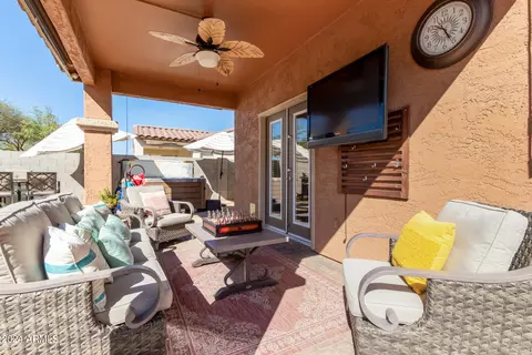 Exterior - 1537 E Indigo St, Gilbert, AZ 85298 photo 7 of 23