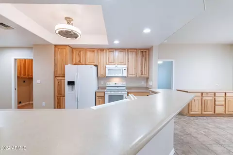 Kitchen - 4202 E Broadway Rd #213, Mesa, AZ 85206 photo 3 of 8