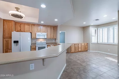 Kitchen - 4202 E Broadway Rd #213, Mesa, AZ 85206 photo 8 of 8