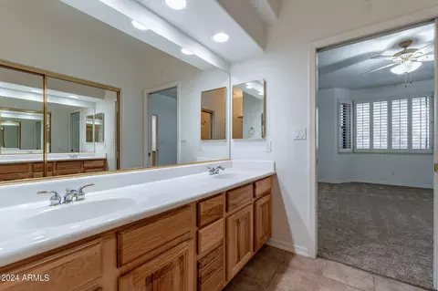 Bath - 4202 E Broadway Rd #213, Mesa, AZ 85206 photo 1 of 4