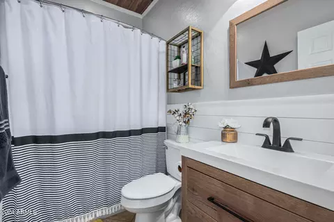 Bath - 3254 E Castanets Dr, Gilbert, AZ 85298 photo 3 of 3