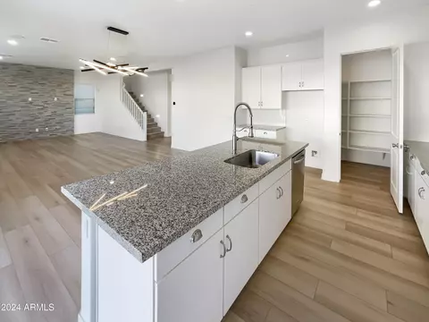 Kitchen - 10204 E Thunderbolt Ave, Mesa, AZ 85212 photo 6 of 6