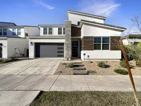 10204 E Thunderbolt Ave, Mesa, AZ 85212