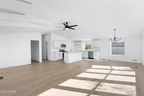 1835 E 20th Ave, Apache Junction, AZ 85119 photo 9