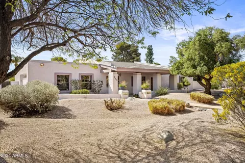 733 E Redfield Rd, Gilbert, AZ 85234