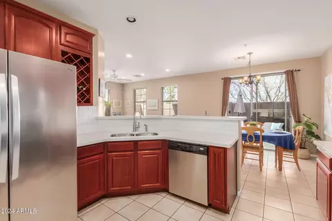 Kitchen - 2828 E Dunbar Dr, Phoenix, AZ 85042 photo 4 of 4