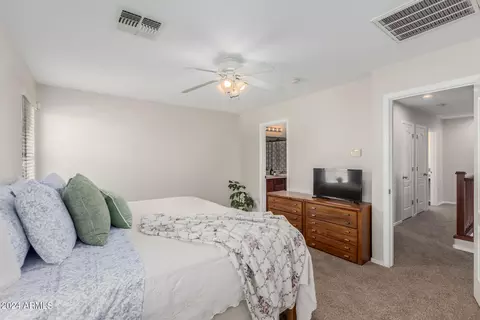 Bedroom - 2828 E Dunbar Dr, Phoenix, AZ 85042 photo 2 of 8