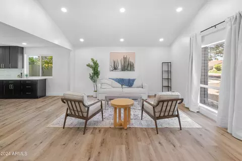 2519 E Mescal St, Phoenix, AZ 85028 photo 12