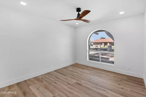2519 E Mescal St, Phoenix, AZ 85028 photo 15