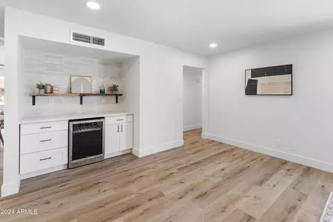 2519 E Mescal St, Phoenix, AZ 85028 photo 8
