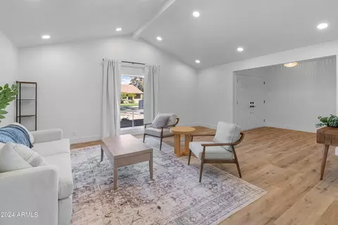 2519 E Mescal St, Phoenix, AZ 85028 photo 10