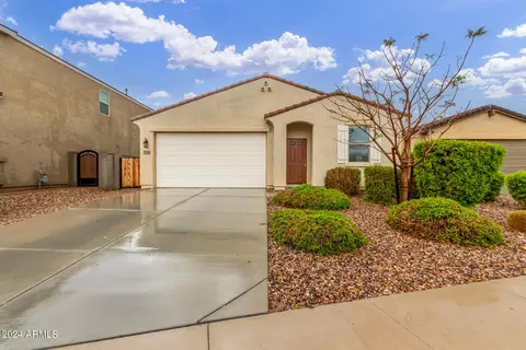 704 W Panola Dr, San Tan Valley, AZ 85140