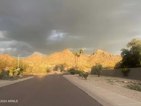 1912 E Manzanita Dr, Phoenix, AZ 85020
