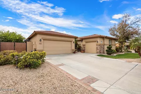 5425 W Siesta Way, Laveen, AZ 85339