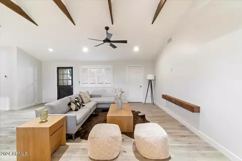 4201 E Pinchot Ave, Phoenix, AZ 85018 photo 6