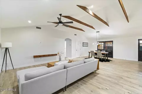 4201 E Pinchot Ave, Phoenix, AZ 85018 photo 5
