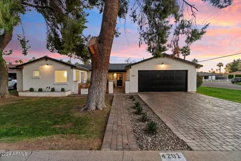 4201 E Pinchot Ave, Phoenix, AZ 85018 photo 2