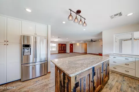 Kitchen - 6117 E Hobart St, Mesa, AZ 85205 photo 4 of 4
