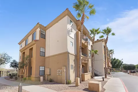 5302 E Van Buren St #2019, Phoenix, AZ 85008