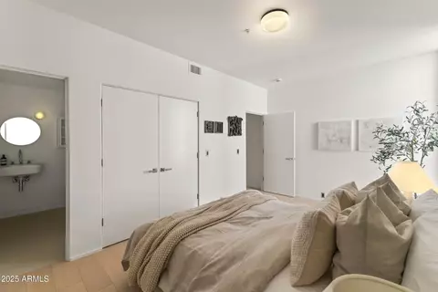 Bedroom - 312 E Windsor Ave #1, Phoenix, AZ 85004 photo 3 of 5