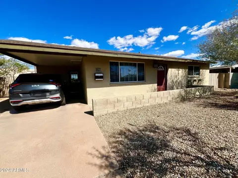 8827 N 35th Dr, Phoenix, AZ 85051